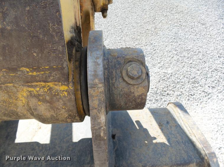 image for item L1922 2012 Komatsu PC200LC-8 excavator
