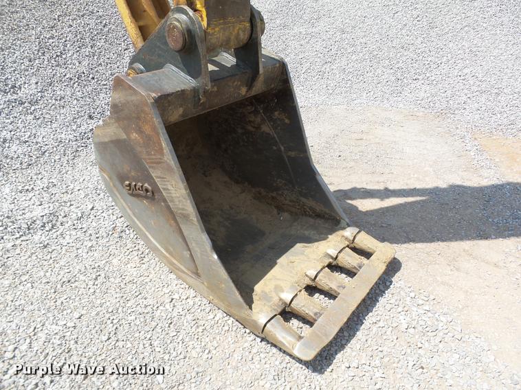image for item L1922 2012 Komatsu PC200LC-8 excavator