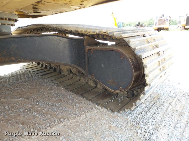 image for item L1922 2012 Komatsu PC200LC-8 excavator