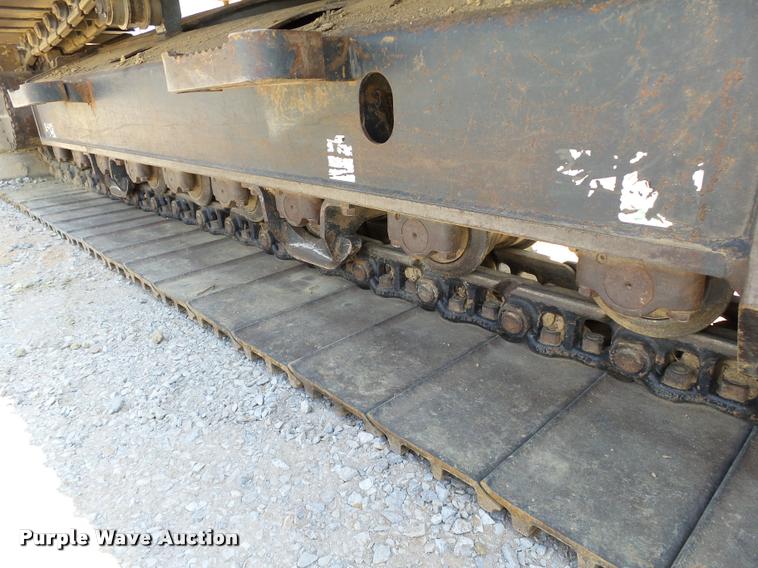 image for item L1922 2012 Komatsu PC200LC-8 excavator