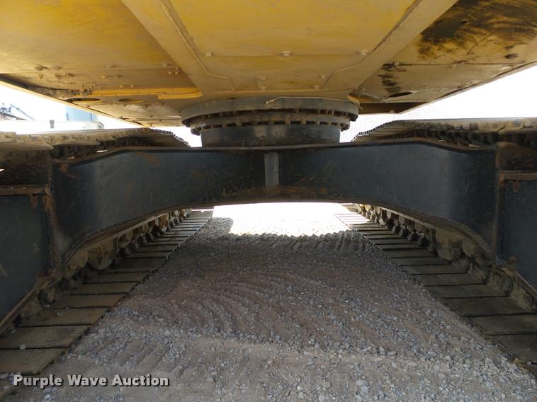 image for item L1922 2012 Komatsu PC200LC-8 excavator