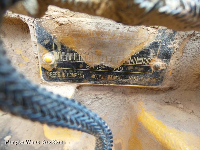 image for item L1925 2006 John Deere 200C LC excavator