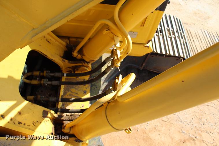 image for item L1926 2011 Komatsu PC200LC-8 excavator