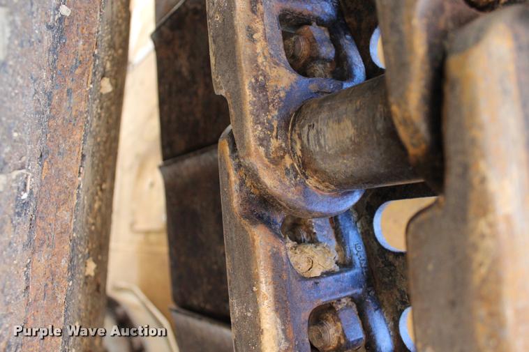 image for item L1926 2011 Komatsu PC200LC-8 excavator