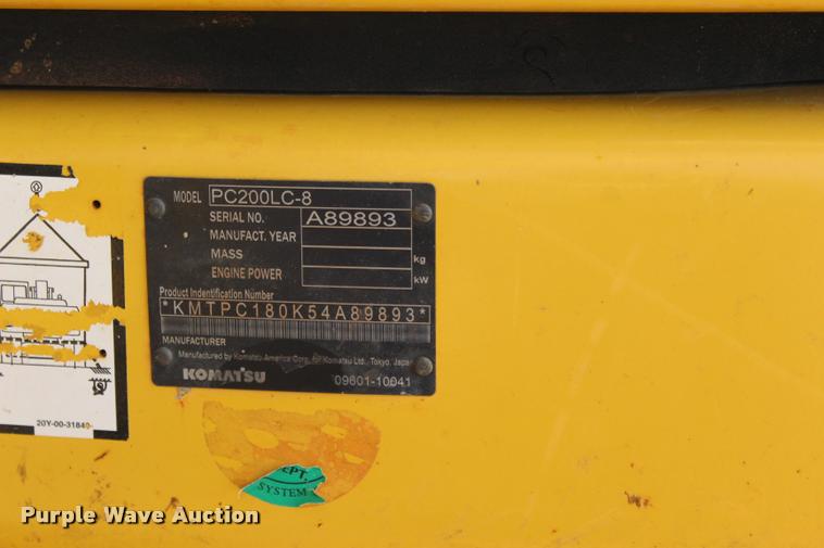 image for item L1926 2011 Komatsu PC200LC-8 excavator