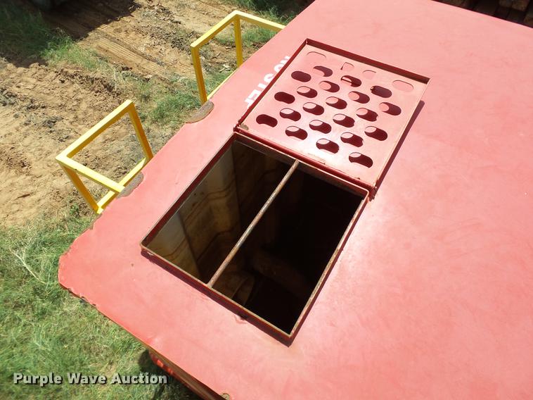 image for item L1930 2012 Arman frac tank trailer