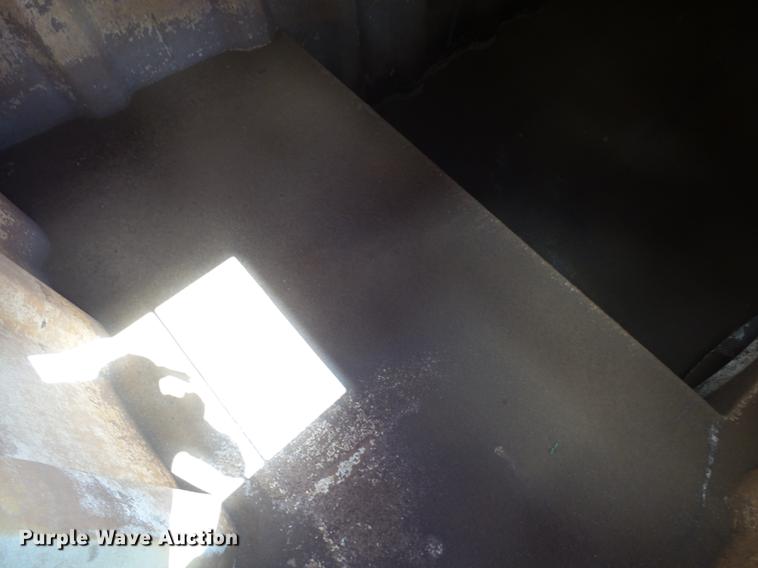 image for item L1930 2012 Arman frac tank trailer