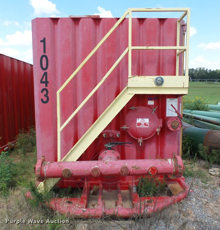 image for item L1932 2007 Wichita frac tank trailer