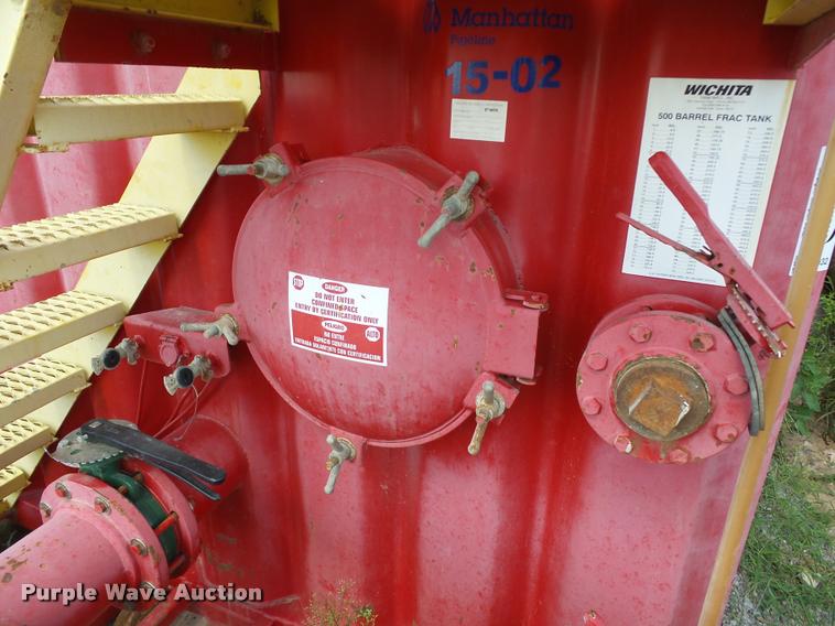 image for item L1932 2007 Wichita frac tank trailer