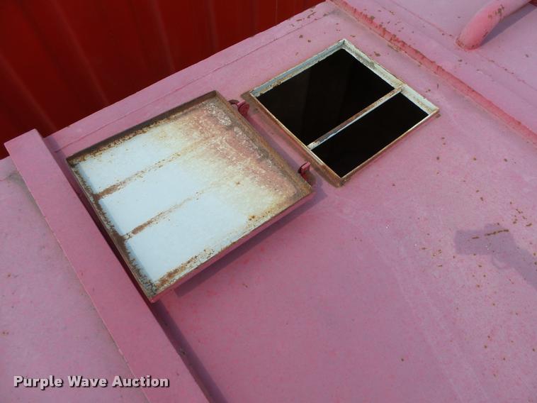 image for item L1932 2007 Wichita frac tank trailer