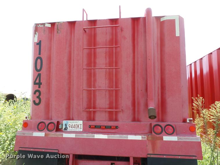 image for item L1932 2007 Wichita frac tank trailer