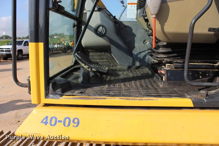 image for item L1933 2012 Komatsu PC360LC-10 excavator