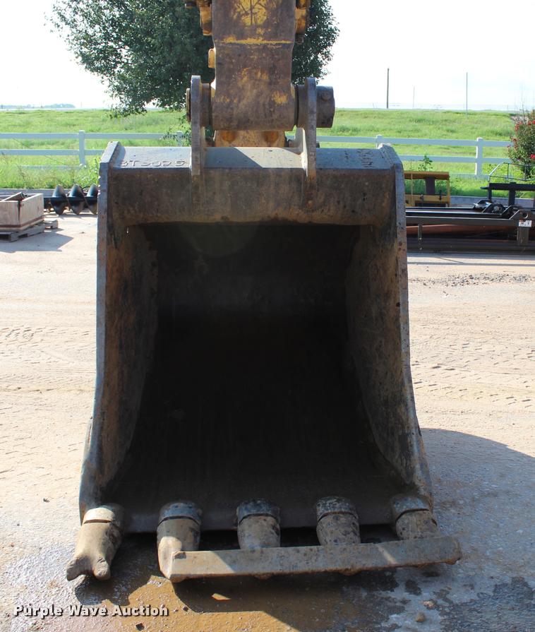 image for item L1933 2012 Komatsu PC360LC-10 excavator