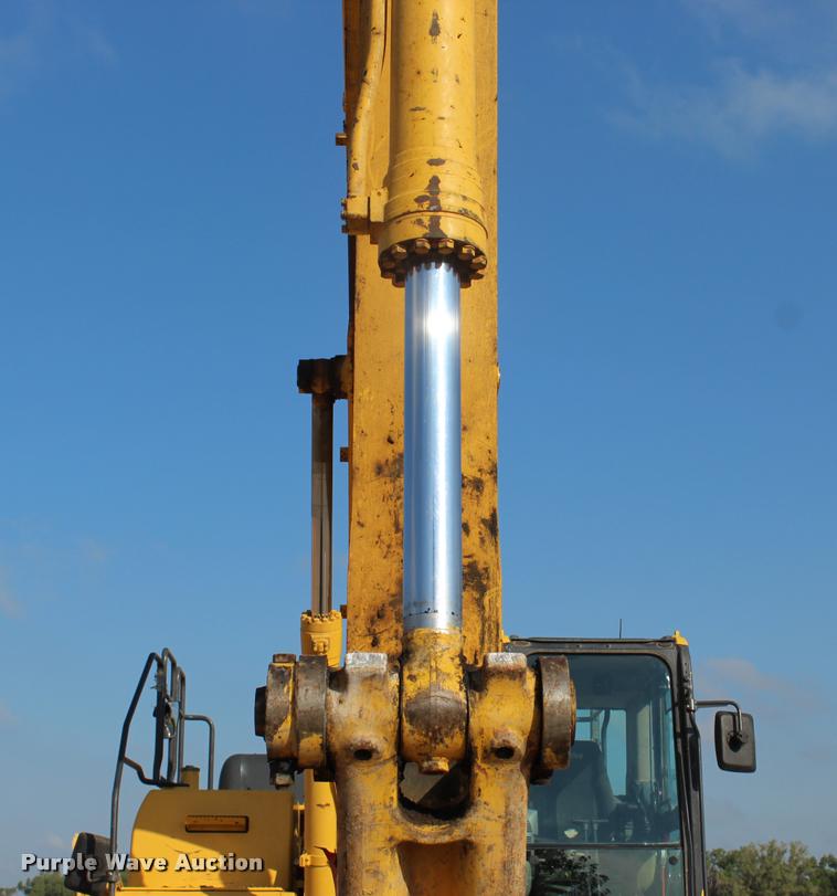 image for item L1933 2012 Komatsu PC360LC-10 excavator