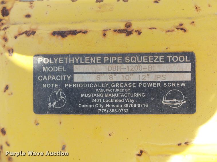 image for item L1935 Mustang DBH-1200-B poly pipe squeeze tool