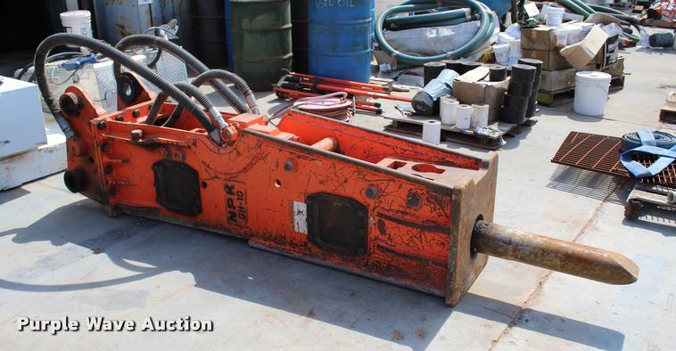 image for item L1942 NPK GH-10 hammer