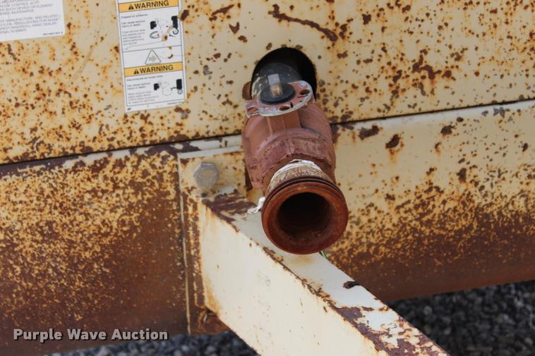 image for item L1946 1996 Ingersoll Rand VHP400 air compressor