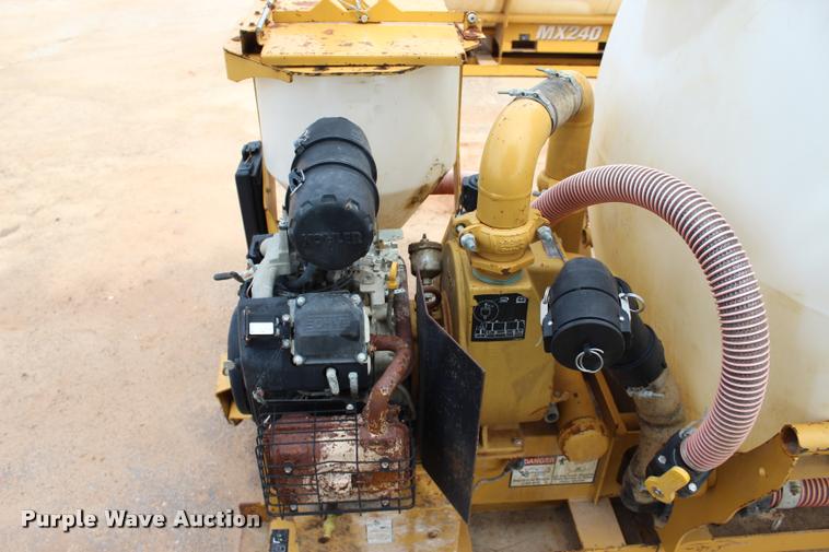 image for item L1947 2015 Vermeer MX240 mud mixing system