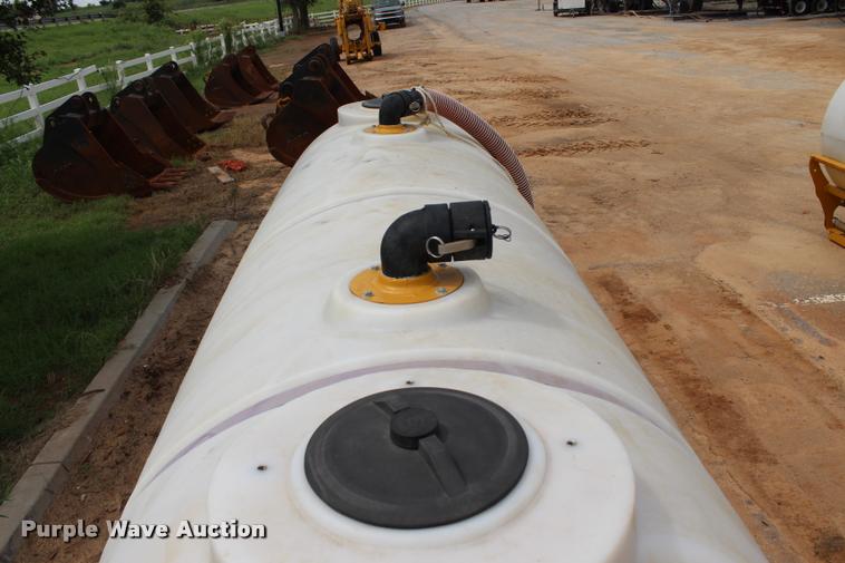 image for item L1947 2015 Vermeer MX240 mud mixing system