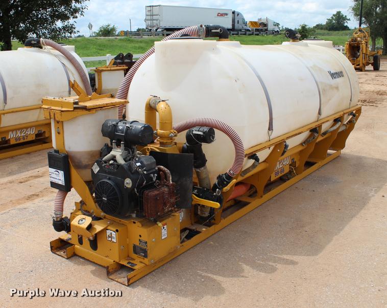 image for item L1948 2015 Vermeer MX240 mud mixing system