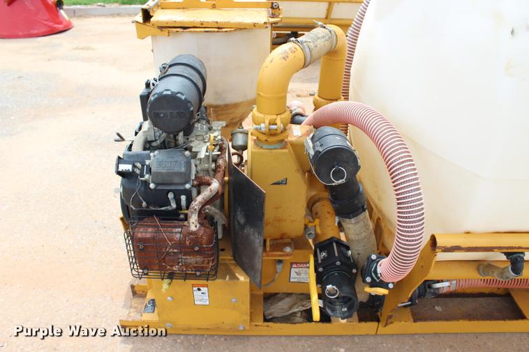 image for item L1948 2015 Vermeer MX240 mud mixing system