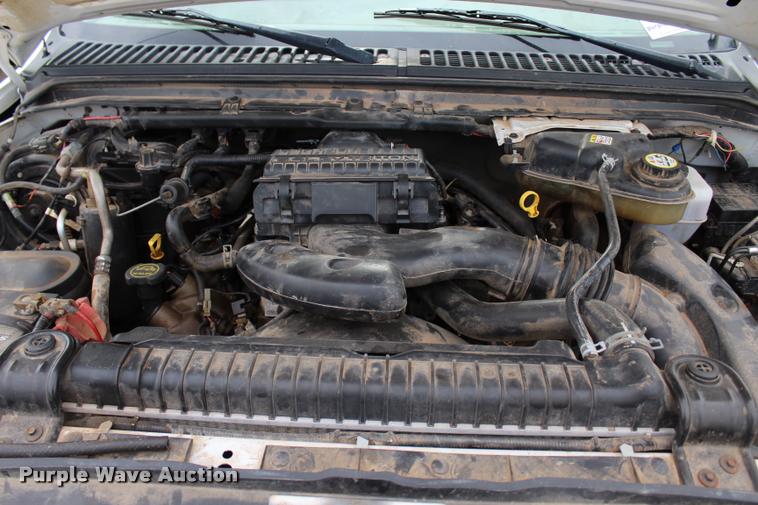 image for item L3215 2005 Ford F250 Super Duty XL SuperCab pickup truck