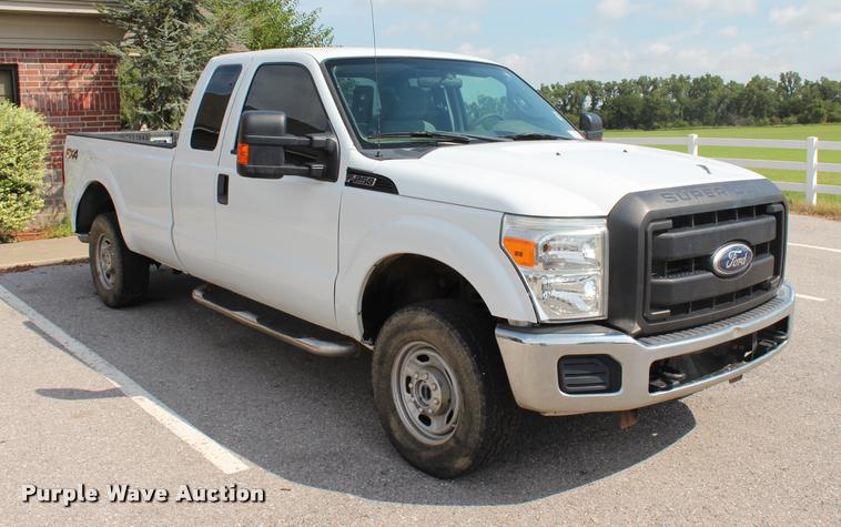 image for item L3218 2011 Ford F250 FX4 SuperCab pickup truck