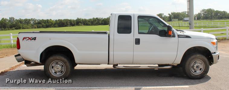 image for item L3218 2011 Ford F250 FX4 SuperCab pickup truck