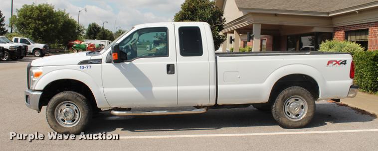 image for item L3218 2011 Ford F250 FX4 SuperCab pickup truck
