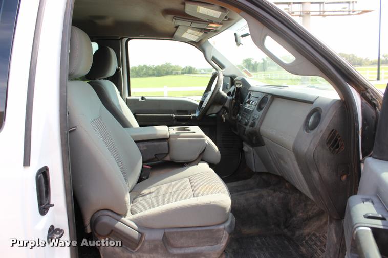 image for item L3218 2011 Ford F250 FX4 SuperCab pickup truck