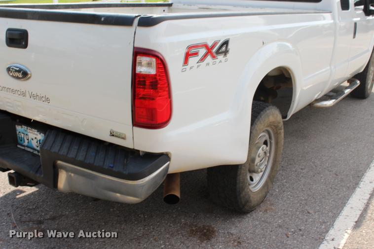 image for item L3218 2011 Ford F250 FX4 SuperCab pickup truck