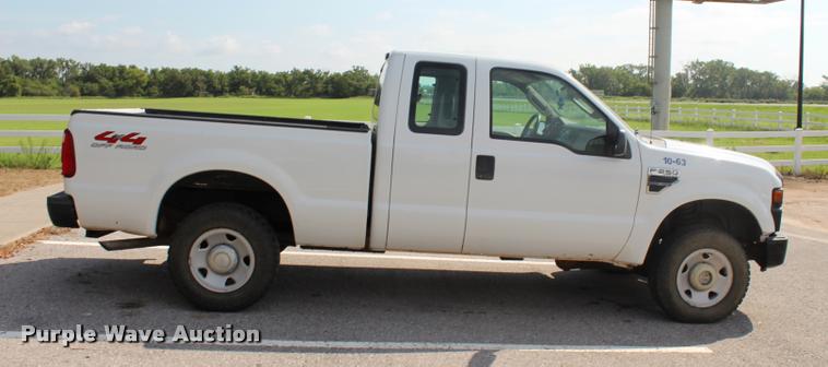 image for item L3219 2008 Ford F250 Super Duty SuperCab pickup truck