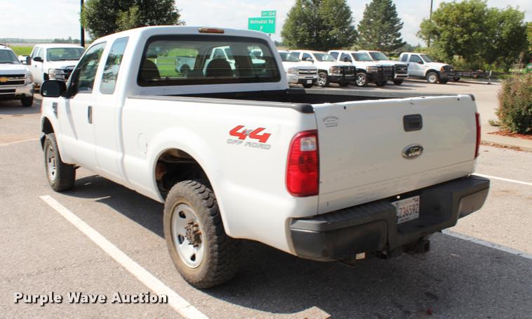 image for item L3219 2008 Ford F250 Super Duty SuperCab pickup truck