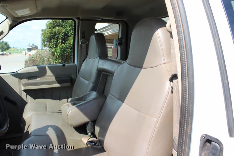 image for item L3219 2008 Ford F250 Super Duty SuperCab pickup truck
