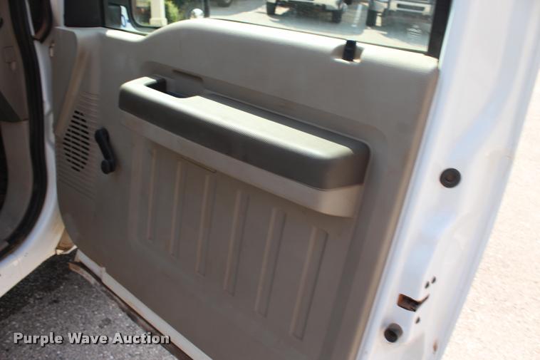 image for item L3219 2008 Ford F250 Super Duty SuperCab pickup truck