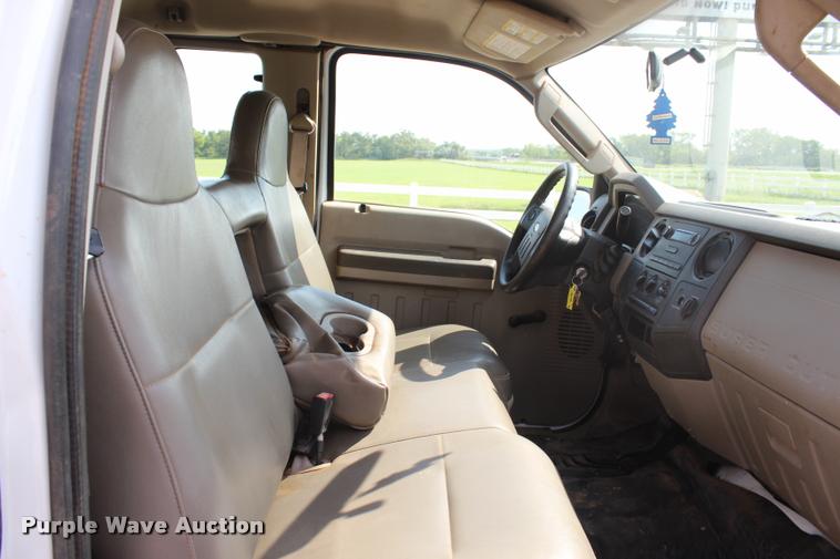 image for item L3219 2008 Ford F250 Super Duty SuperCab pickup truck