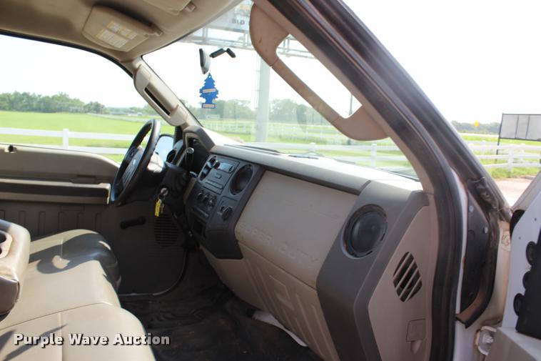image for item L3219 2008 Ford F250 Super Duty SuperCab pickup truck