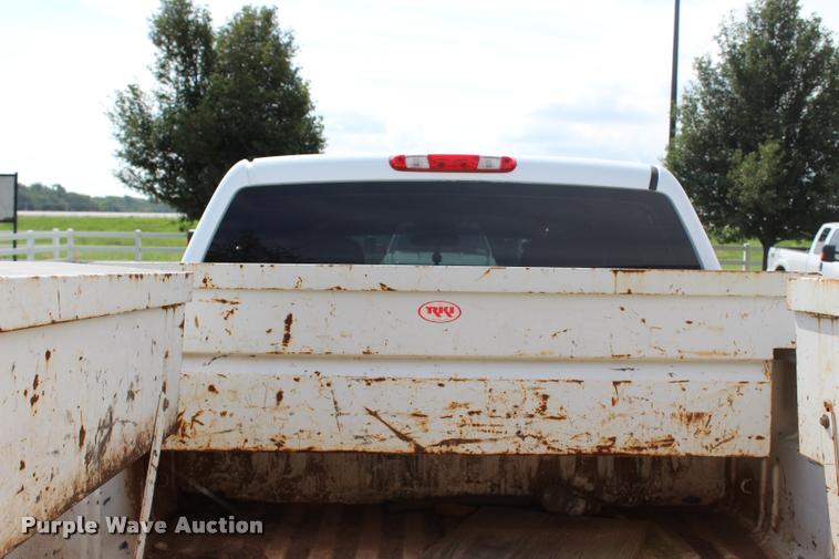 image for item L3221 2013 Chevrolet Silverado 3500HD Crew Cab pickup truck