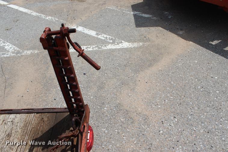 image for item L3224 2011 Ditch Witch RT12 trencher and trailer