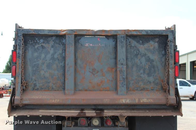 image for item L3226 1994 Freightliner FLD120 dump truck
