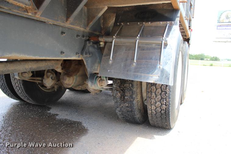 image for item L3226 1994 Freightliner FLD120 dump truck