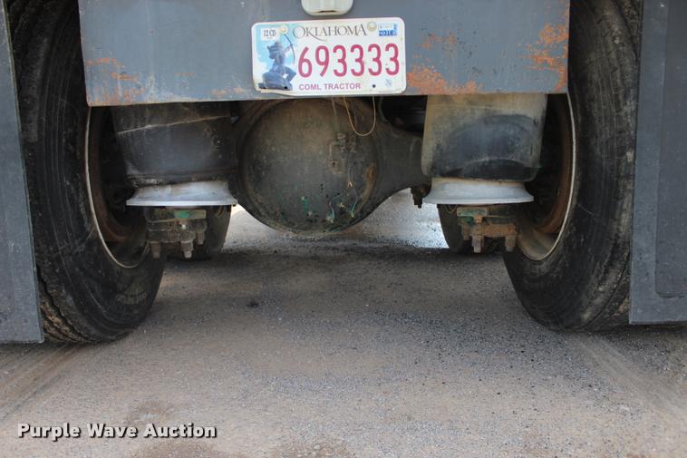 image for item L3226 1994 Freightliner FLD120 dump truck