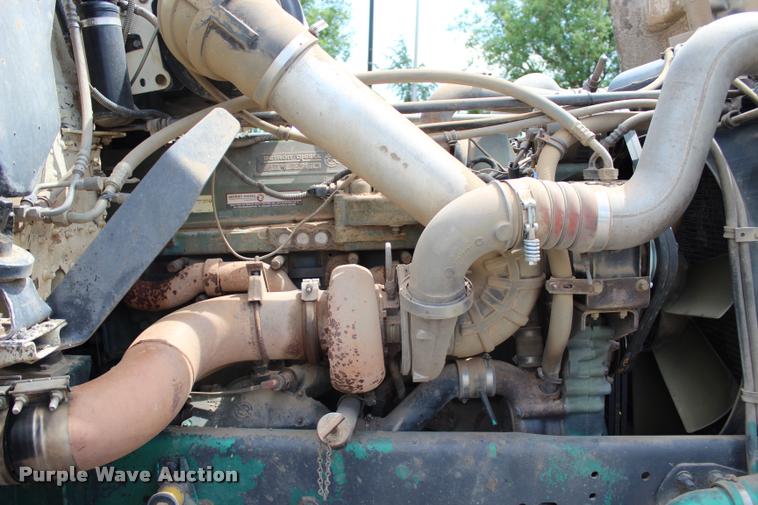 image for item L3226 1994 Freightliner FLD120 dump truck