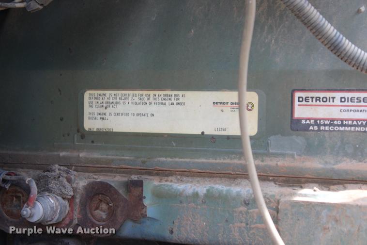 image for item L3226 1994 Freightliner FLD120 dump truck