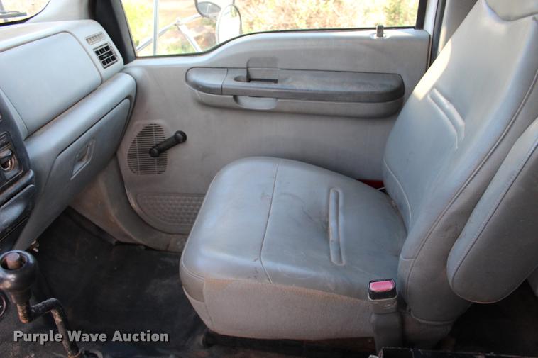 image for item L3228 2006 Ford F750 Super Duty XL water truck