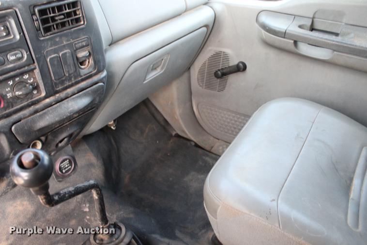 image for item L3228 2006 Ford F750 Super Duty XL water truck