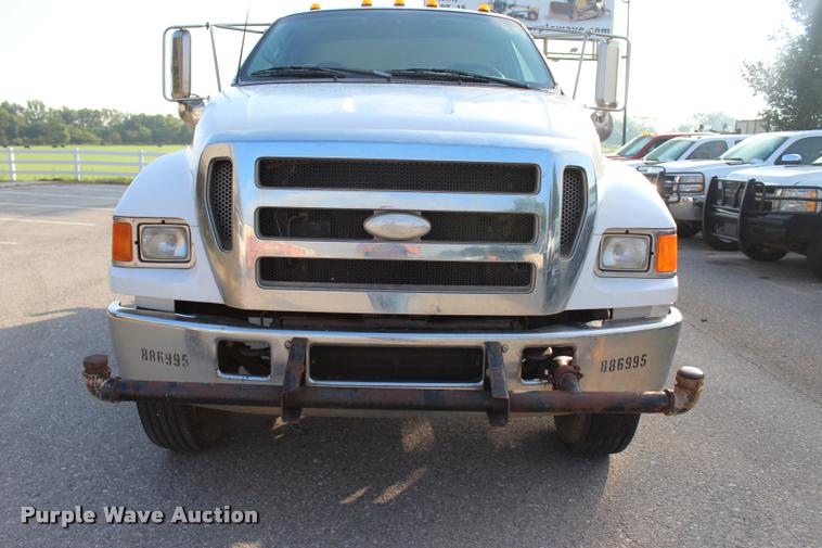 image for item L3228 2006 Ford F750 Super Duty XL water truck