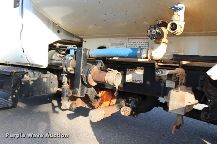 image for item L3228 2006 Ford F750 Super Duty XL water truck