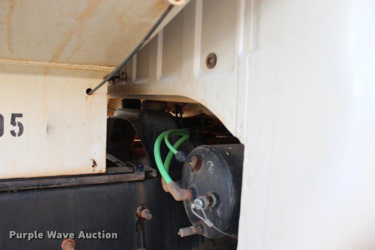 image for item L3228 2006 Ford F750 Super Duty XL water truck