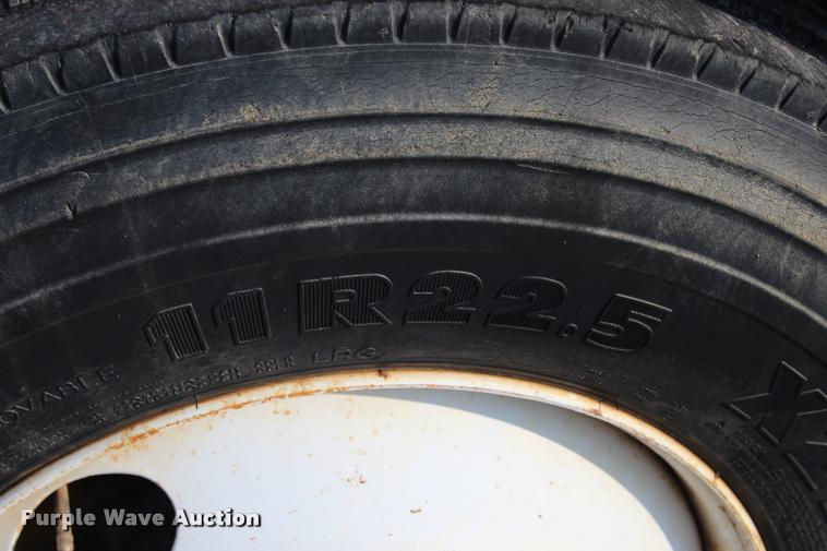 image for item L3228 2006 Ford F750 Super Duty XL water truck